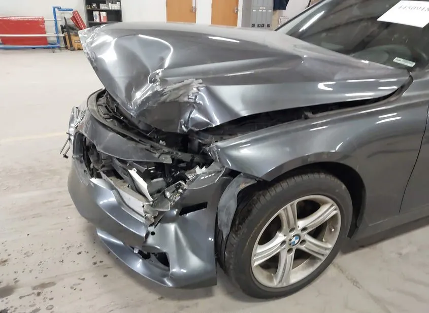 2013 BMW 328i Used VIN WBA3B3C55DF541061 – side profile