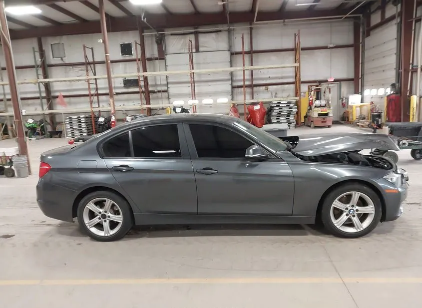 2013 BMW 328i Used VIN WBA3B3C55DF541061 – photo 18