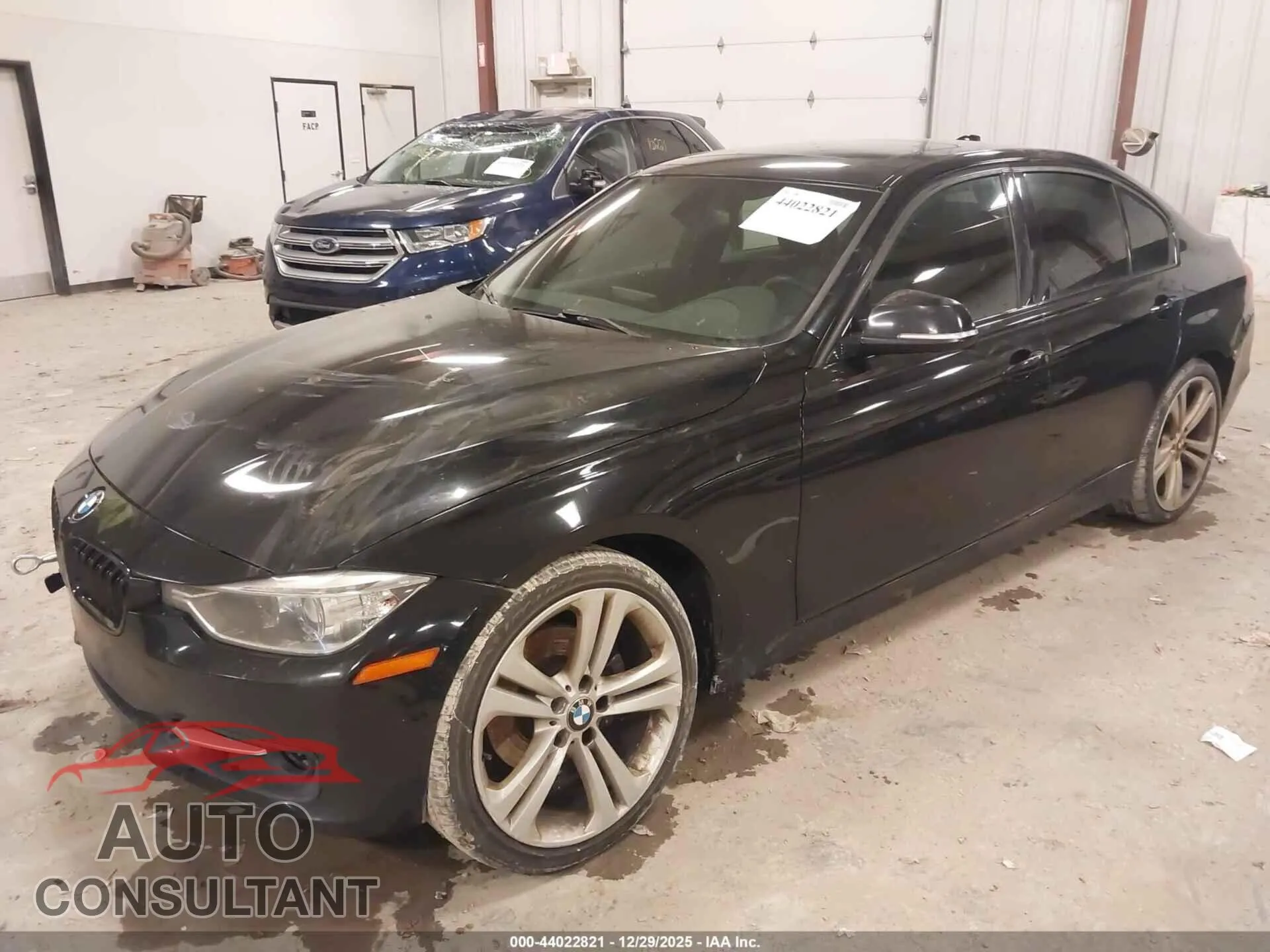 2014 BMW 328I Damaged VIN WBA3B3G57ENR83115 – rear exterior