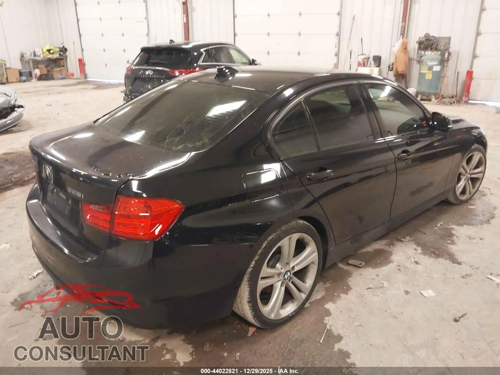 2014 BMW 328I Damaged VIN WBA3B3G57ENR83115 – dashboard