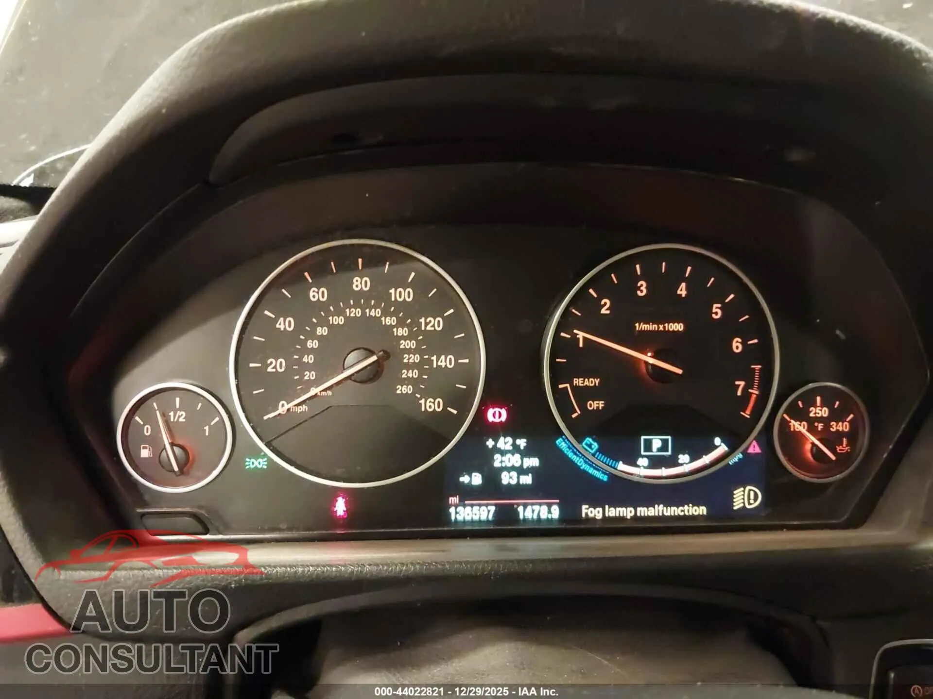 2014 BMW 328I Damaged VIN WBA3B3G57ENR83115 – exterior detail