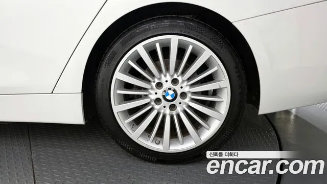 2018 BMW 4 Series (F32) 420i Luxury GranCoupe Sold VIN WBA4H3102JBM41819 – photo 18