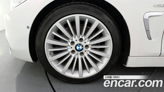 2018 BMW 4 Series (F32) 420i Luxury GranCoupe Sold VIN WBA4H3102JBM41819 – photo 22