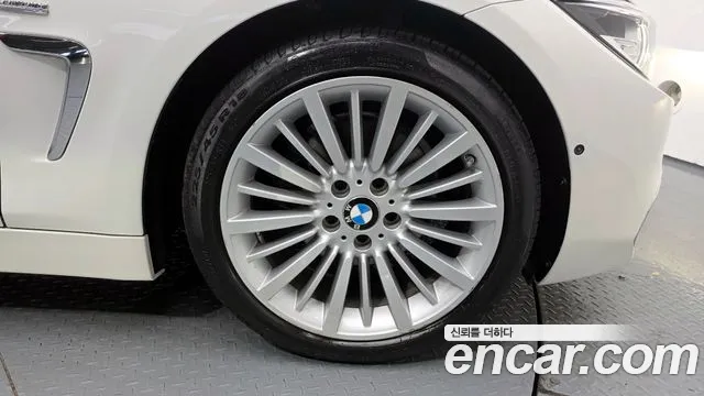 2018 BMW 4 Series (F32) 420i Luxury GranCoupe Sold VIN WBA4H3107JBM41895 – photo 22