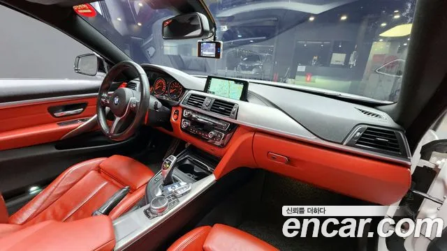 2018 BMW 4Series (F32) 420i M Sport Coupe Sold VIN WBA4S3101JAC83998 – interior seats