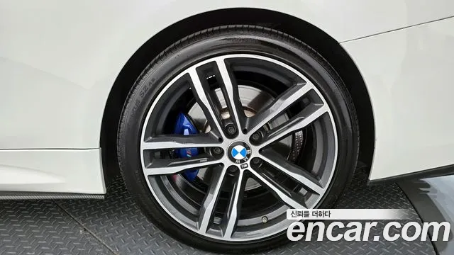 2018 BMW 4 Series (F32) 430i M Sport Convertible Sold VIN WBA4Z1104JEA51128 – side profile