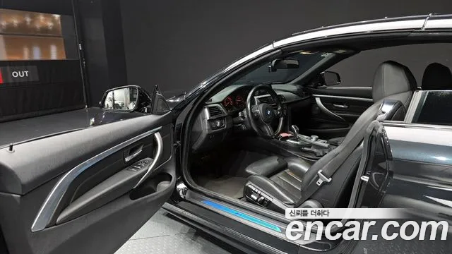 2018 BMW 4 Series (F32) 430i M Sport Convertible Sold VIN WBA4Z110XJEA51537 – photo 14