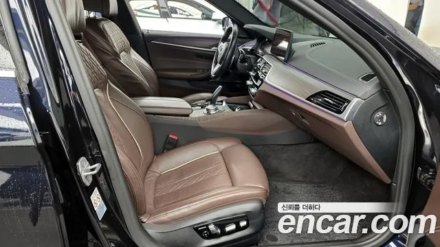 2021 BMW 5Series (G30) 530e M Sport Sold VIN WBA51AG01MCF60693 – photo 11