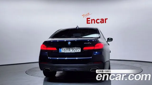 2021 BMW 5Series (G30) 530e M Sport Sold VIN WBA51AG01MCH57055 – trunk area