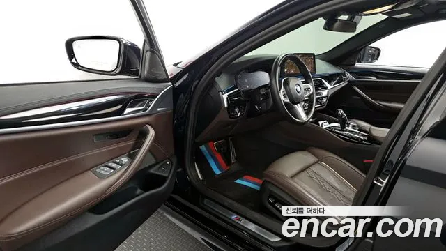 2023 BMW 5 Series (G30) 530e M Sport Sold VIN WBA51AG01PCN35696 – trunk area