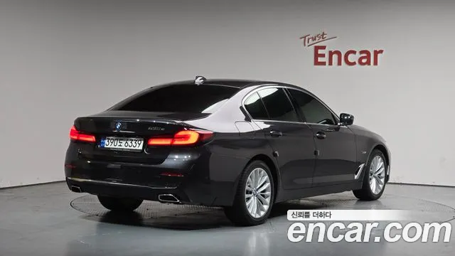 2022 BMW 5 Series (G30) 530e Luxury Sold VIN WBA51AG03NCK83477 – photo 11