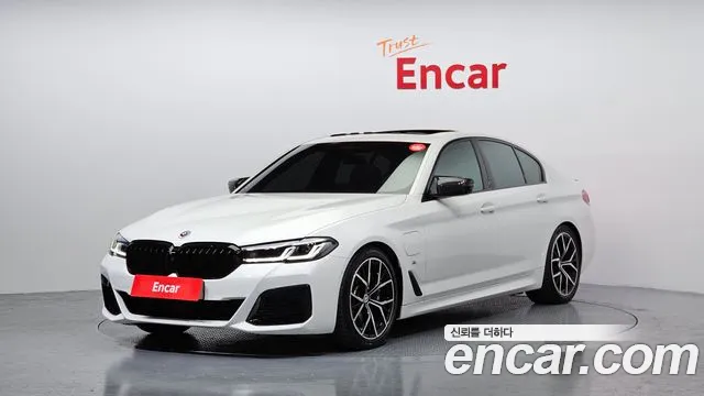 2021 BMW 5 Series (G30) 530e M Sport Sold VIN WBA51AG05MCH49363 – photo 11