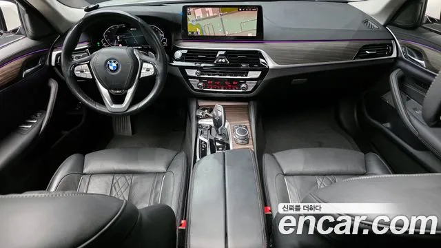 2022 BMW 5 Series (G30) 530e Luxury Sold VIN WBA51AG06NCK09096 – trunk area