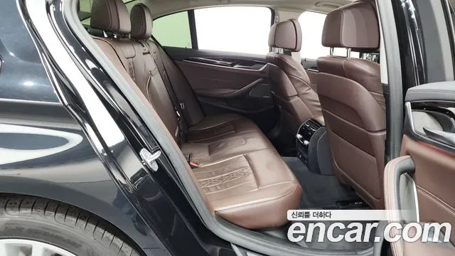 2021 BMW 5 Series (G30) 530e Luxury Sold VIN WBA51AG09MCG88809 – interior seats