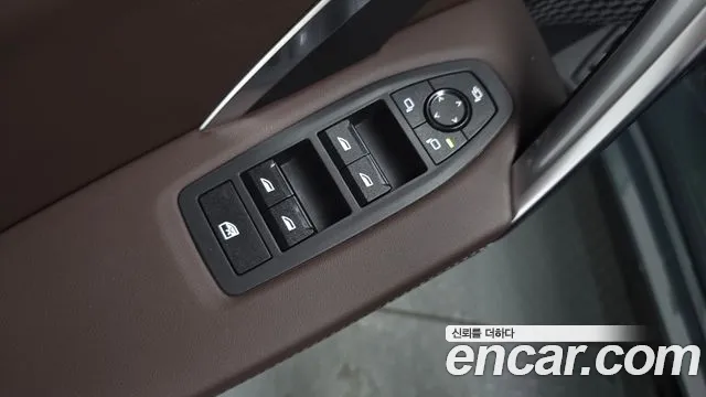 2025 BMW X1 (U11) xDrive 20i M Sport Sold VIN WBA51EE09S5319540 – interior seats