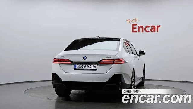 2024 BMW 5 Series (G60) 530i xDrive M Sport Sold VIN WBA51FJ04RCR59074 – photo 36