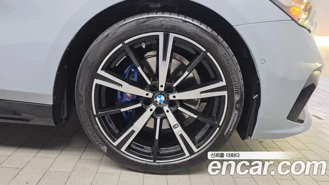 2024 BMW 5 Series (G60) 530i xDrive M Sport Sold VIN WBA51FJ04RCS38964 – interior seats 2024 BMW 5 Series (G60) 530i xDrive M Sport Sold VIN WBA51FJ04RCS38964 – interior seats