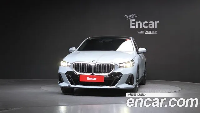 2024 BMW 5 Series (G60) 530i xDrive M Sport Sold VIN WBA51FJ04RCS38964 – photo 16 2024 BMW 5 Series (G60) 530i xDrive M Sport Sold VIN WBA51FJ04RCS38964 – photo 16