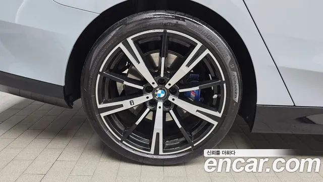 2024 BMW 5 Series (G60) 530i xDrive M Sport Sold VIN WBA51FJ04RCS38964 – photo 27 2024 BMW 5 Series (G60) 530i xDrive M Sport Sold VIN WBA51FJ04RCS38964 – photo 27