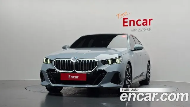 2025 BMW 5 Series (G60) 530i xDrive M Sport Sold VIN WBA51FJ05SCU52190 – photo 14 2025 BMW 5 Series (G60) 530i xDrive M Sport Sold VIN WBA51FJ05SCU52190 – photo 14