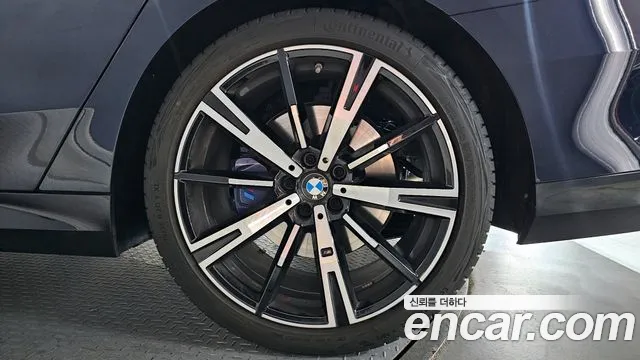 2025 BMW 5 Series (G60) 530i xDrive M Sport Sold VIN WBA51FJ06SCV26684 – engine bay
