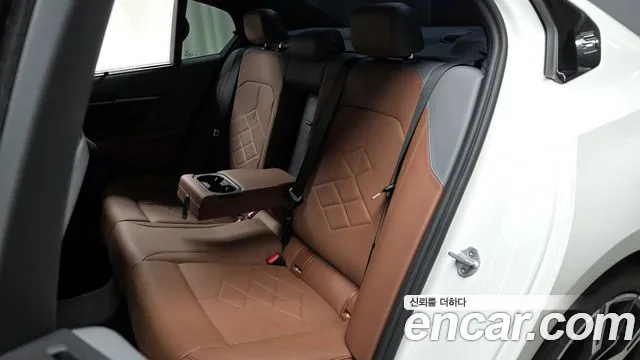 2025 BMW 5 Series (G60) 530i xDrive M Sport Sold VIN WBA51FJ07SCU34533 – photo 12 2025 BMW 5 Series (G60) 530i xDrive M Sport Sold VIN WBA51FJ07SCU34533 – photo 12