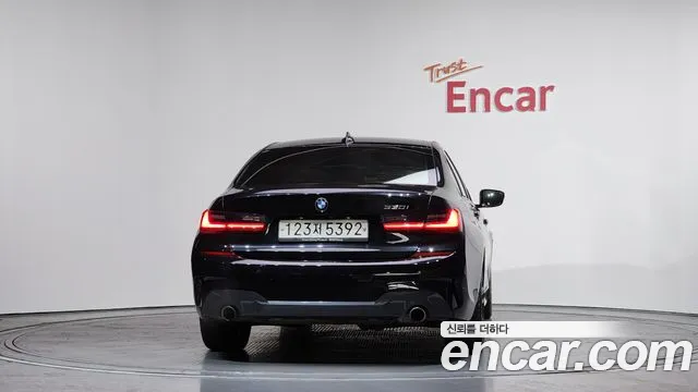 2019 BMW 3 Series (G20) 330i M Sport Sold VIN WBA5R3100KAE82350 – exterior detail