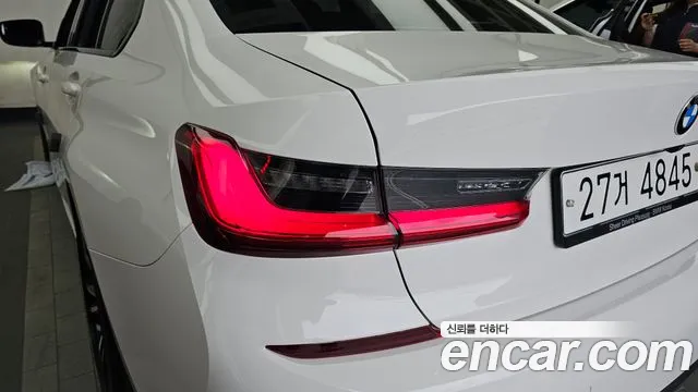 2019 BMW 3 Series (G20) 330i M Sport Sold VIN WBA5R3109KAK28326 – engine bay