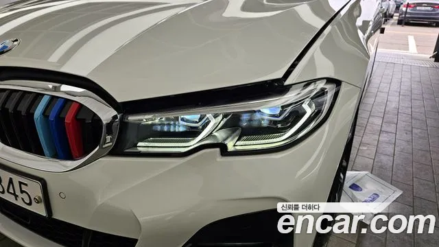 2019 BMW 3 Series (G20) 330i M Sport Sold VIN WBA5R3109KAK28326 – photo 23