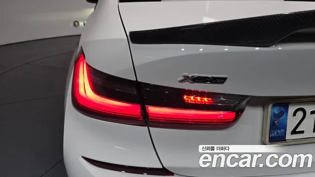 2019 BMW 3 Series (G20) 330i xDrive M Sport Sold VIN WBA5R9100KAE99426 – photo 15