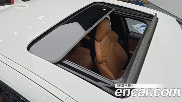 2022 BMW 3 Series (G20) M340i Performance Sold VIN WBA5U7104NFM44386 – interior seats