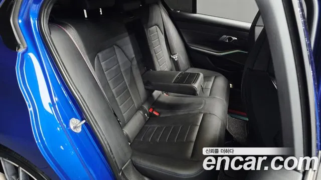 2021 BMW 3 Series (G20) M340i Sold VIN WBA5U7108MFL27831 – interior seats