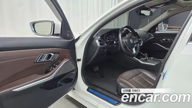 2019 BMW 3 Series (G20) 320d Luxury Sold VIN WBA5V5101KAJ53659 – front exterior 2019 BMW 3 Series (G20) 320d Luxury Sold VIN WBA5V5101KAJ53659 – front exterior