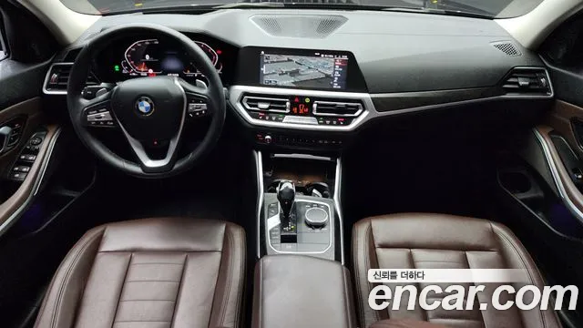 2020 BMW 3 Series (G20) 320d Luxury Sold VIN WBA5V5106LFJ53032 – rear exterior 2020 BMW 3 Series (G20) 320d Luxury Sold VIN WBA5V5106LFJ53032 – rear exterior