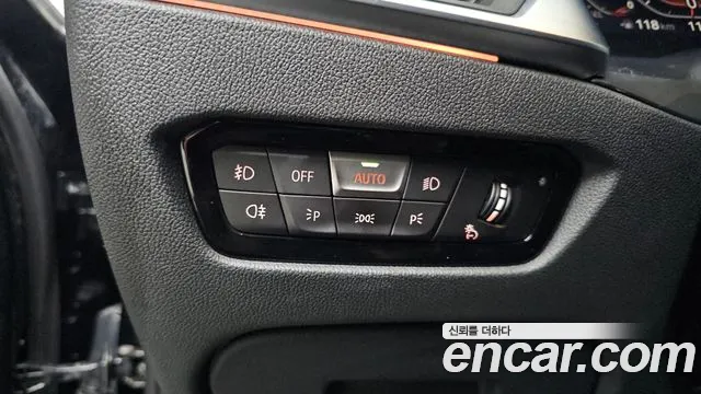 2021 BMW 3 Series (G20) 320d Luxury Sold VIN WBA5V5108MFK42506 – interior seats 2021 BMW 3 Series (G20) 320d Luxury Sold VIN WBA5V5108MFK42506 – interior seats