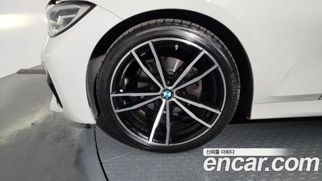2022 BMW 3 Series (G20) 320i M Sport Sold VIN WBA5X5102NFN11059 – interior seats 2022 BMW 3 Series (G20) 320i M Sport Sold VIN WBA5X5102NFN11059 – interior seats