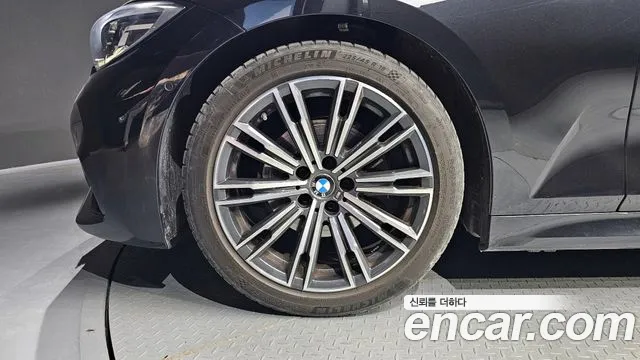 2021 BMW 3 Series (G20) 320i M Sport Sold VIN WBA5X5104MFK74847 – photo 25 2021 BMW 3 Series (G20) 320i M Sport Sold VIN WBA5X5104MFK74847 – photo 25