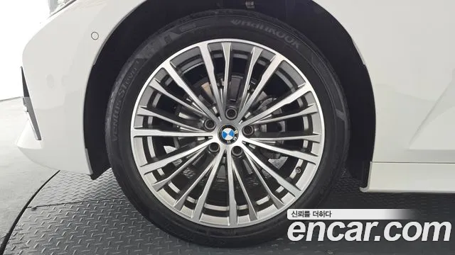 2021 BMW 3Series (G20) 320i Luxury VIN WBA5X5107MFK46928