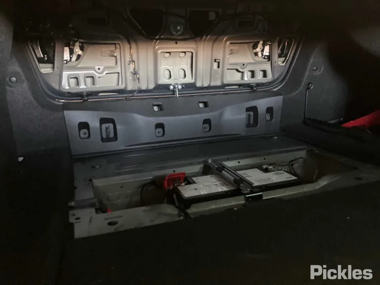 2025 BMW 3 Series Damaged VIN WBA60FF0208F64948 – photo 13 2025 BMW 3 Series Damaged VIN WBA60FF0208F64948 – photo 13