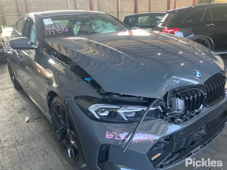 2025 BMW 3 Series Damaged VIN WBA60FF0208F64948 – photo 14 2025 BMW 3 Series Damaged VIN WBA60FF0208F64948 – photo 14