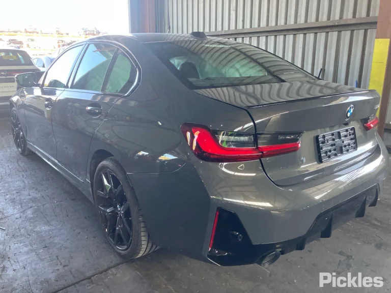 2025 BMW 3 Series Damaged VIN WBA60FF0208F64948 – photo 17 2025 BMW 3 Series Damaged VIN WBA60FF0208F64948 – photo 17