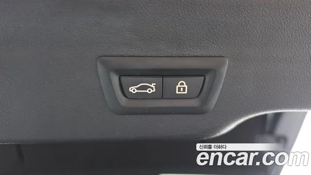 2021 BMW 6Series GT (G32) 630i xDrive M Sport Sold VIN WBA61CC03MCG61384 – trunk area