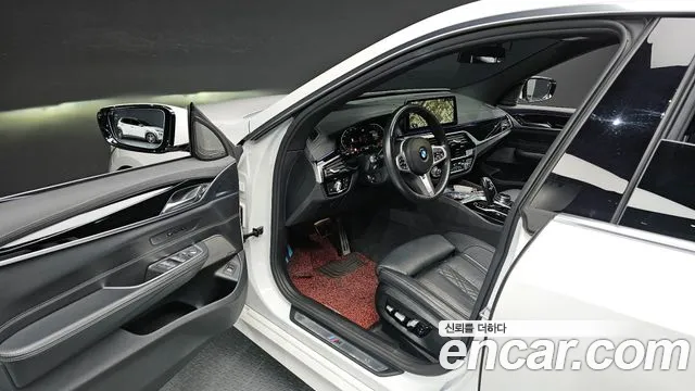 2021 BMW 6Series GT (G32) 630i xDrive M Sport Sold VIN WBA61CC08MCF18284 – photo 12