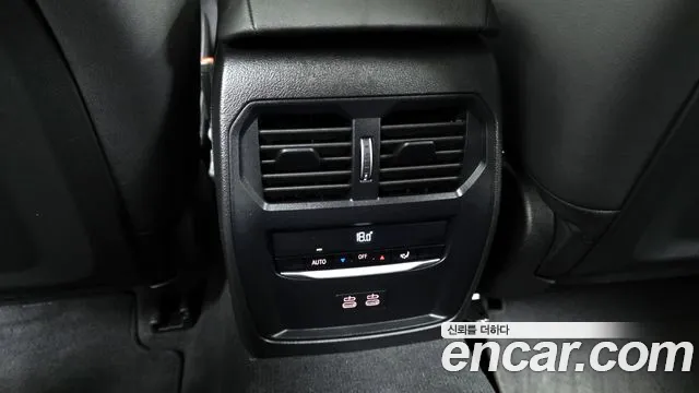 2025 BMW 3 Series (G20) 320i Touring Sold VIN WBA61CY01SFT89287 – trunk area