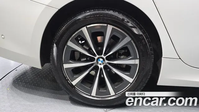 2023 BMW 3 Series (G20) 320i Sold VIN WBA61FS0XPFP17131 – side profile