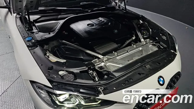 2021 BMW 4 Series (G22) 420i M Sport Convertible VIN WBA71AT00MCG38363