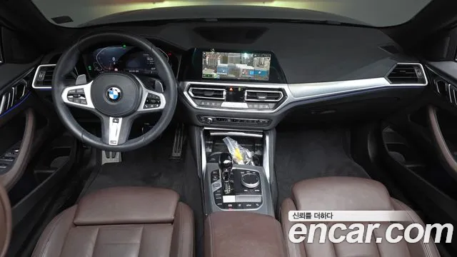 2022 BMW 4 Series (G22) 420i M Sport Convertible Sold VIN WBA71AT03NCJ38065 – dashboard