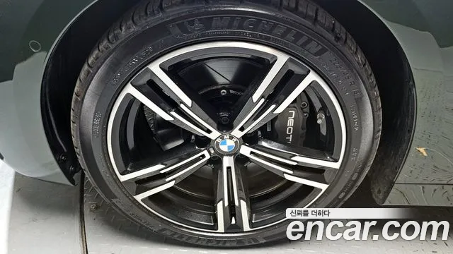 2021 BMW 4 Series (G22) 420i M Sport Convertible Sold VIN WBA71AT06MCG10549 – dashboard