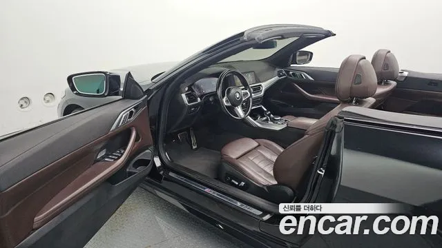 2022 BMW 4Series (G22) 420i M Sport Convertible Sold VIN WBA71AT08NCH78176 – dashboard