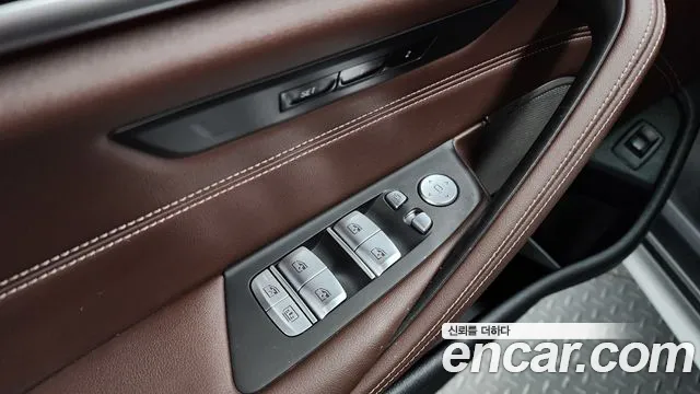 2023 BMW 5 Series (G30) 530i M Sport Package Sold VIN WBA71BH02PWX94483 – photo 30